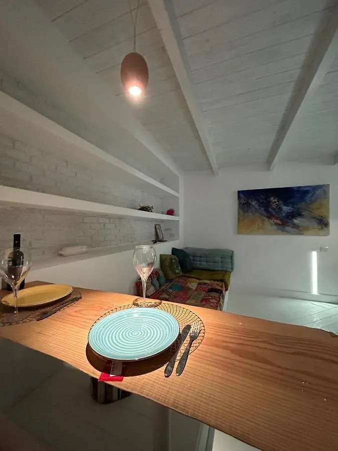 Attik Apartment Naples 0*,